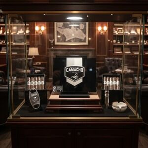 Camacho Triple Maduro Cigar Box Gloss Black Silver Scorpion Logo HandBuilt EMPTY